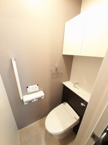 【トイレ】 | クイーン