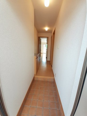 【玄関】 | フローラル奥田Ａ