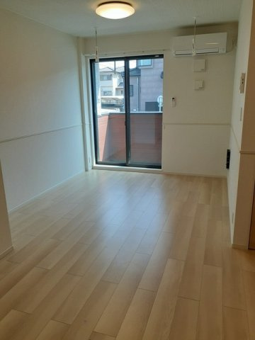 シャンポール砂田の居間・リビング