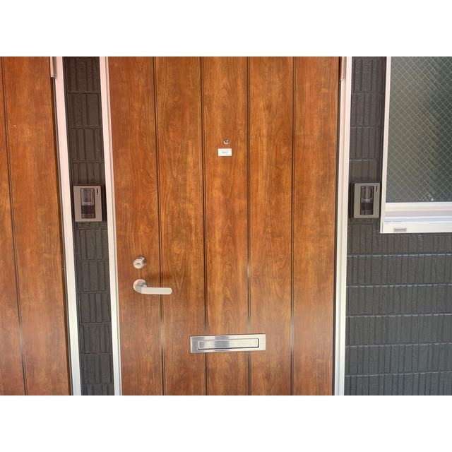 MQuarto熊野前の玄関