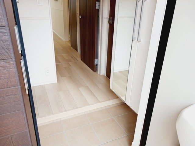 ヴィラージュ狭山祇園Ａの玄関