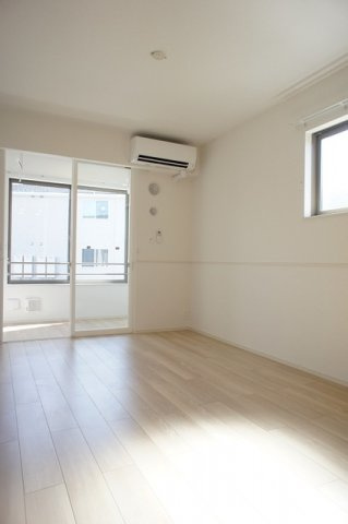 イルシュアＢの居間・リビング