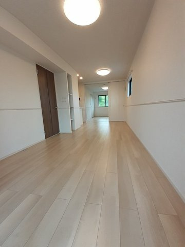 プラシードカーサの居間・リビング