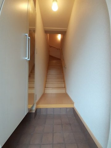 カサブランカ弐番館の玄関