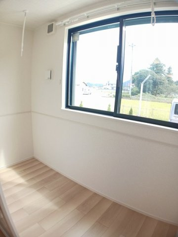 ファミール問田の内装