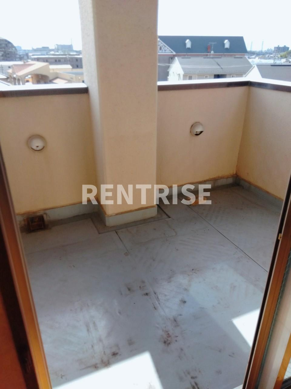 APEXビル新木曽川のバルコニー