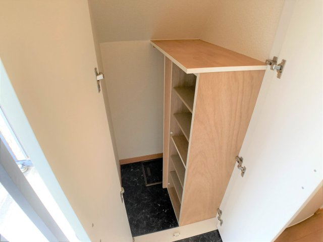 レオパレスＳＡＫＵＲＡⅡの玄関|設備・使用は号室により異なる為、現況を優先致します。