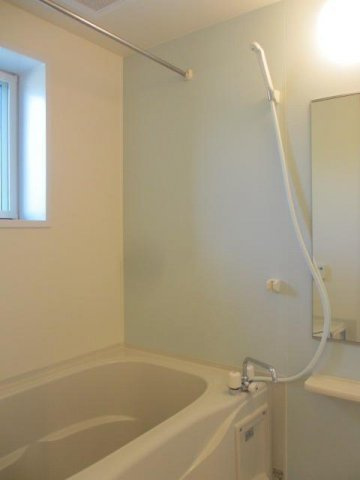 エアリーヒルズＣの浴室
