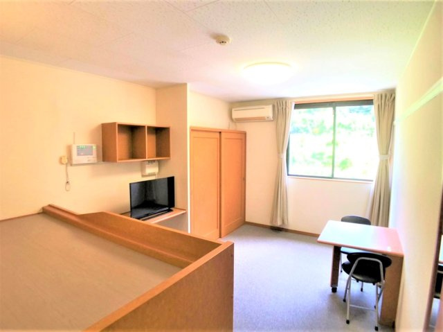 レオパレスＫＡＺＵの居間・リビング|設備・仕様は号室により異なる為、現状を優先する。