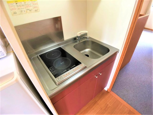 レオパレスＫＡＺＵのキッチン|設備・仕様は号室により異なる為、現状を優先する。