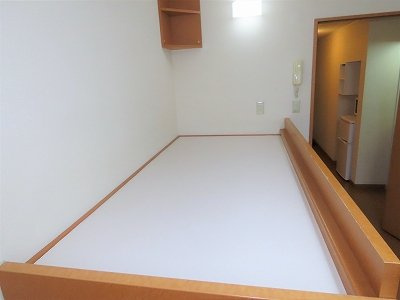 レオパレスブルガリの寝室|ベッドスペース
