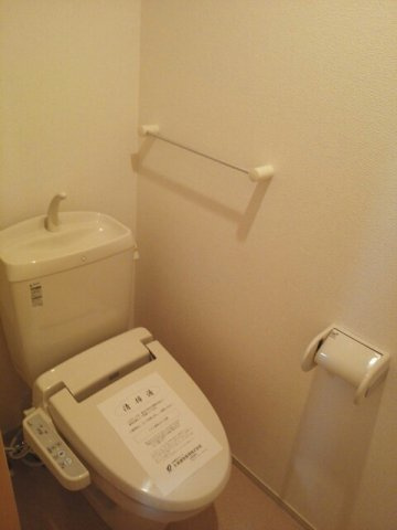 アゲインのトイレ