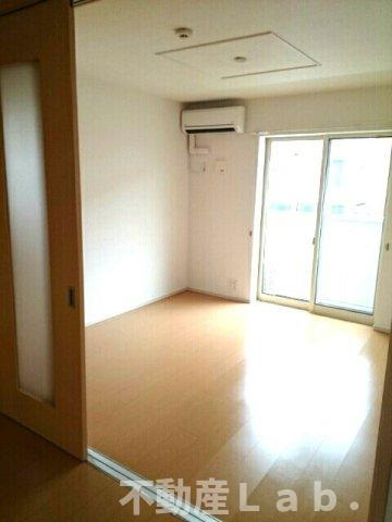 アロム　デ　リスの設備