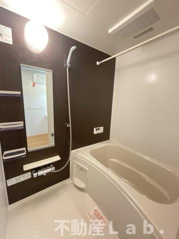 コローレⅠの浴室