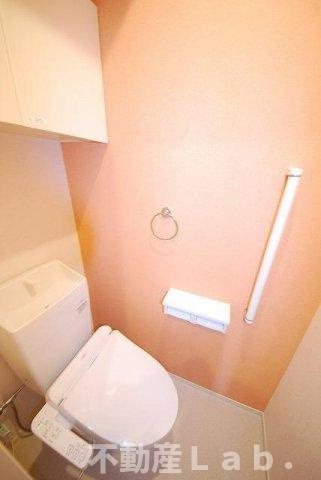 ダダ　フリシュ　Ａのトイレ