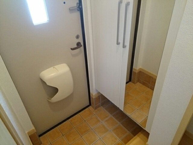 カーサ　プラシードⅠの玄関