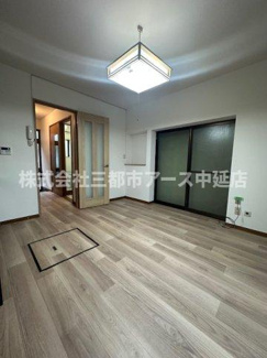 【居間・リビング】 | 髙橋邸 | 髙橋邸　は三都市アース中延店へお任せください！　ご内覧可能なお部屋は物件現地お待ち合わせご案内可能です！