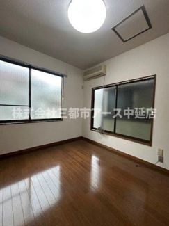 【居間・リビング】 | 髙橋邸 | 髙橋邸　は三都市アース中延店へお任せください！　ご内覧可能なお部屋は物件現地お待ち合わせご案内可能です！