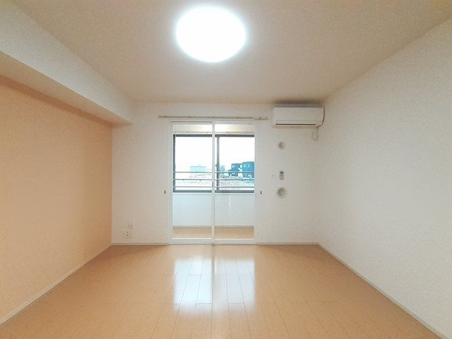 ヴィル・フォーレⅤの居間・リビング