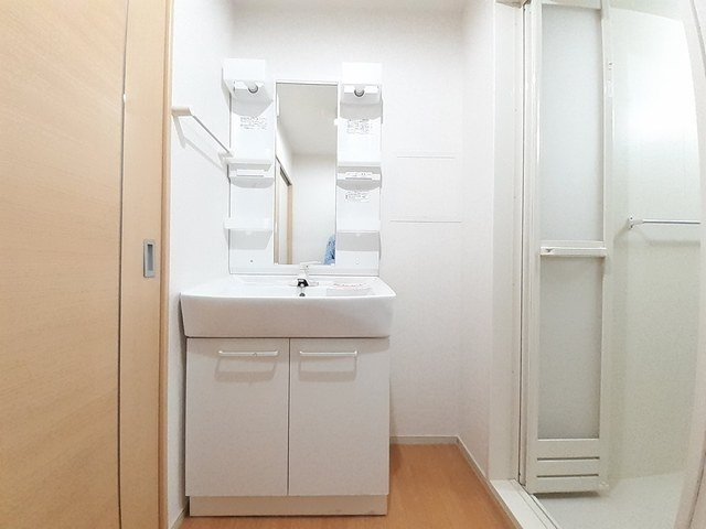 ドゥ・ファミーユＢの洗面所