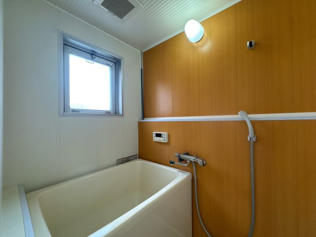 【浴室】 | エメラルドマンション第2箱崎、A棟☆仲介手数料半額☆