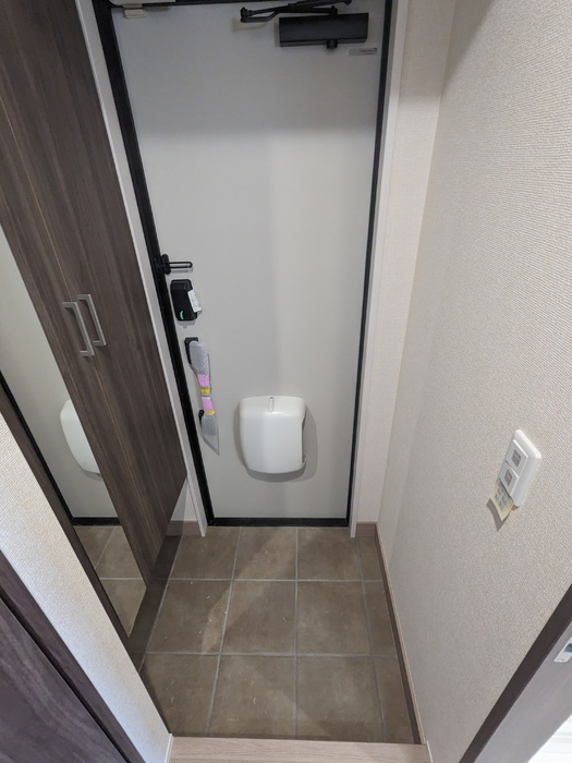 Ｄ－ＲＯＯＭ　Ｎａｋａｏｔａの玄関