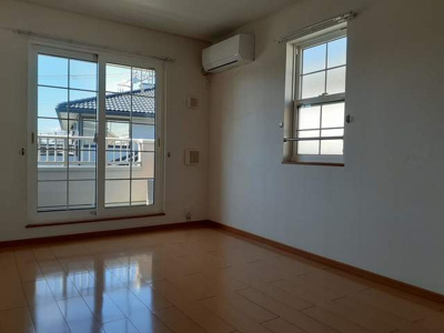 【居間・リビング】 | ヴィラ　グランデ | おしゃれなリビングです