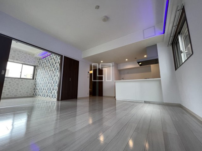 【居間・リビング】 | メゾニティ・クイーン阿波座 | メゾニティ・クイーン阿波座　洋室