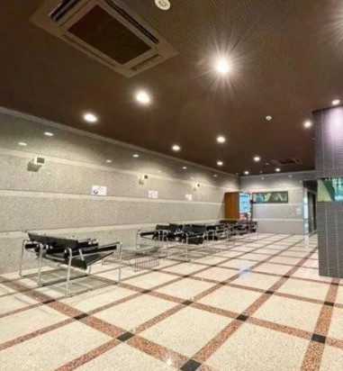 レジディア目白のロビー