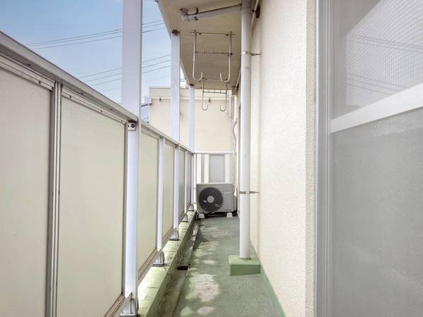 ビレッジハウス公郷4号棟のバルコニー|ビレッジハウスの同一物件・同一タイプの間取りの写真です