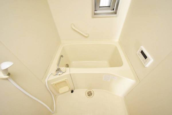 ビレッジハウス公郷4号棟の浴室|ビレッジハウスの同一物件・同一タイプの間取りの写真です