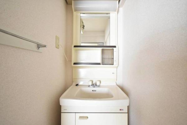 ビレッジハウス公郷4号棟の洗面所|ビレッジハウスの同一物件・同一タイプの間取りの写真です
