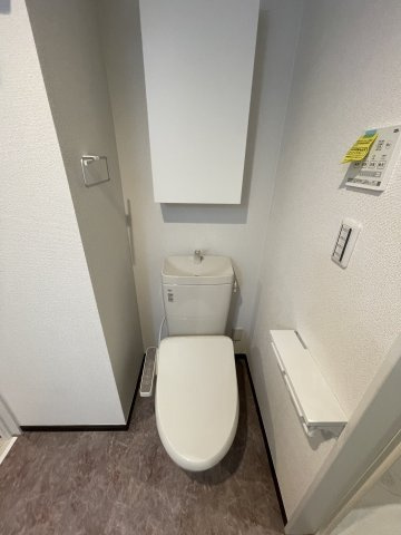ベイルーム追浜町のトイレ|落ち着いたトイレです