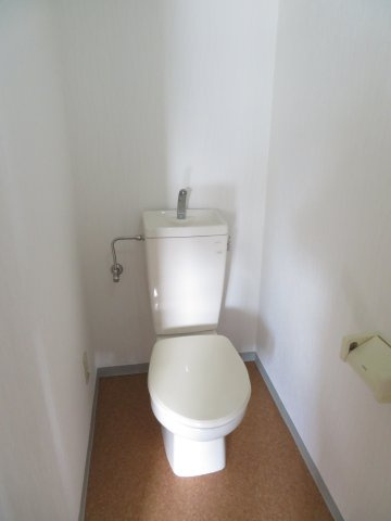 クラールハイト秋本のトイレ|3Fの写真