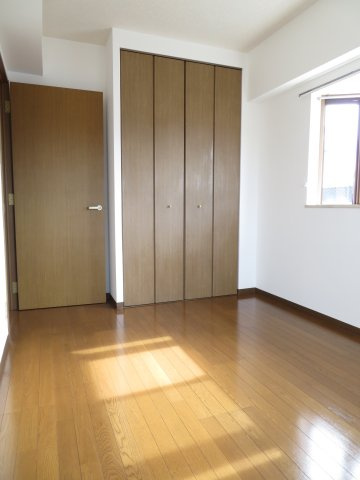 クラールハイト秋本の洋室|洋室です