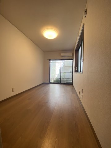 柴崎ハイツの洋室|洋室写真1