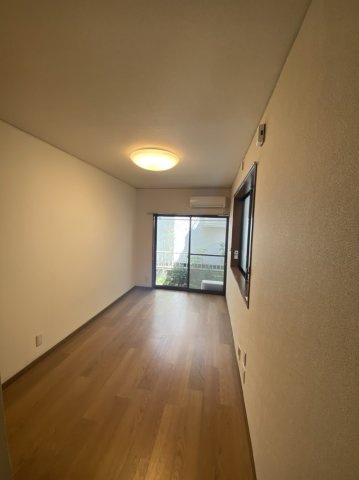 柴崎ハイツの洋室|洋室写真2