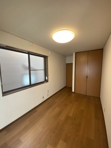 柴崎ハイツの洋室|洋室写真3