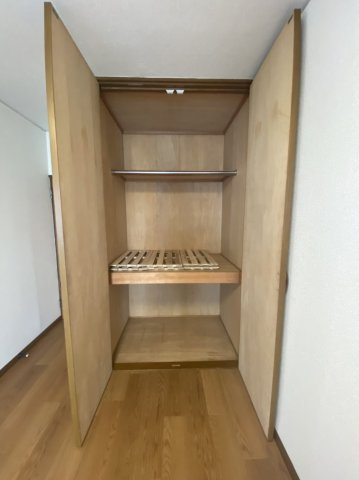 柴崎ハイツの収納|大きいクローゼット付きです。
