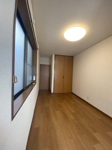 柴崎ハイツの洋室|洋室写真4