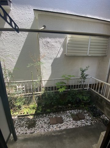 柴崎ハイツ|庭の写真です。