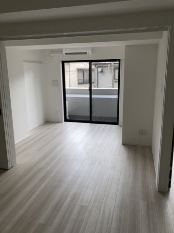 アイル押上ノルドの居間・リビング|こちらの居間で趣味の時間をお楽しみください