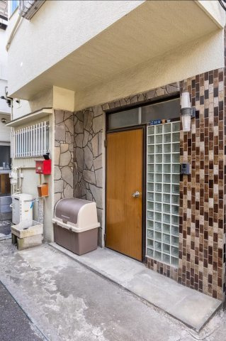 ペディハウス葛飾区金町のエントランス|建物の内部です