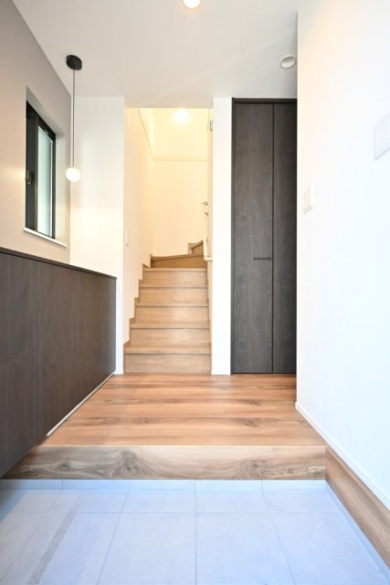 大田区南千束３丁目戸建　１号棟の玄関|毎日通る玄関はこちらです