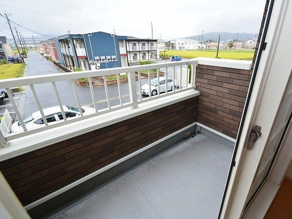 ラフィナート松南のバルコニー|バルコニーからの眺めを楽しみながら食事をしませんか