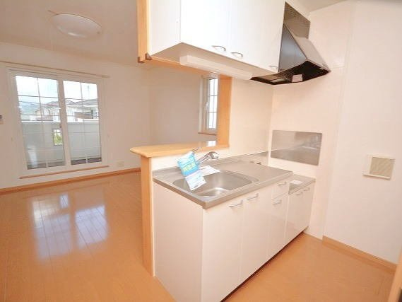 プロムナード唐津Ａのキッチン|キッチンでお料理をお楽しみください