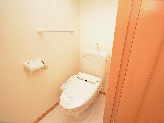 プロムナード唐津Ａのトイレ|落ち着いたトイレです