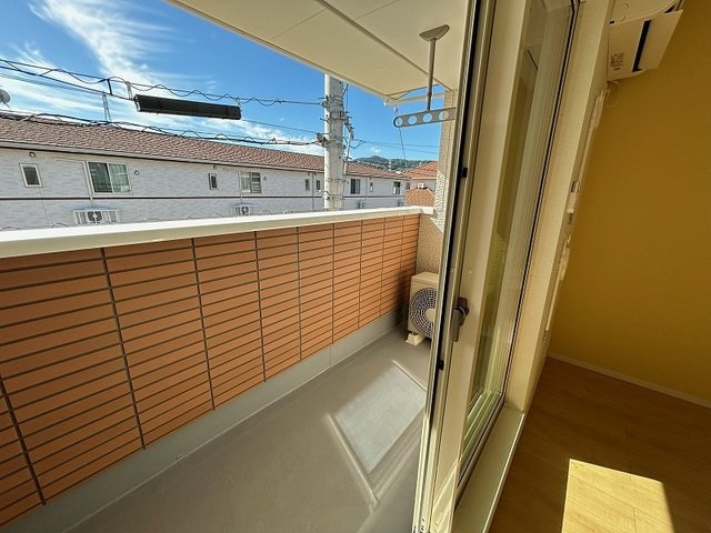 サンライズ　Ｃのバルコニー|外からの目が気にならないバルコニーで洗濯物が干せます