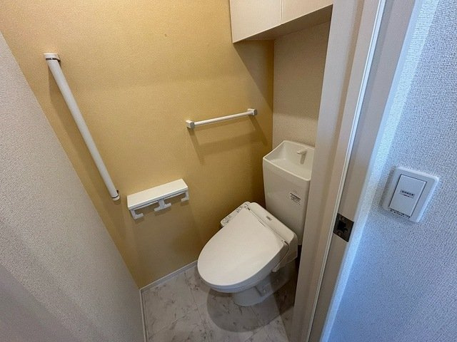 サンライズ　Ｃのトイレ|ゆったりとした空間のトイレです