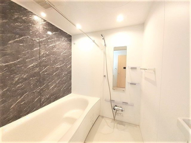 ピンズ原Ⅲの浴室|ゆったり過ごせるお風呂です